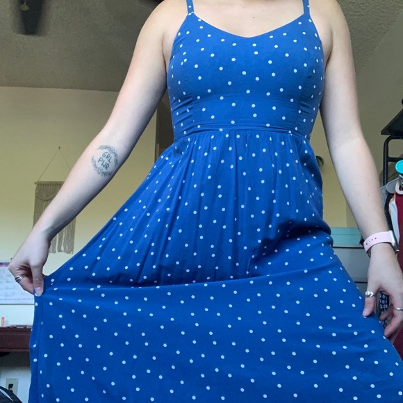 Old Navy Fit and Flare Cami Dress - Picture 4 of 4